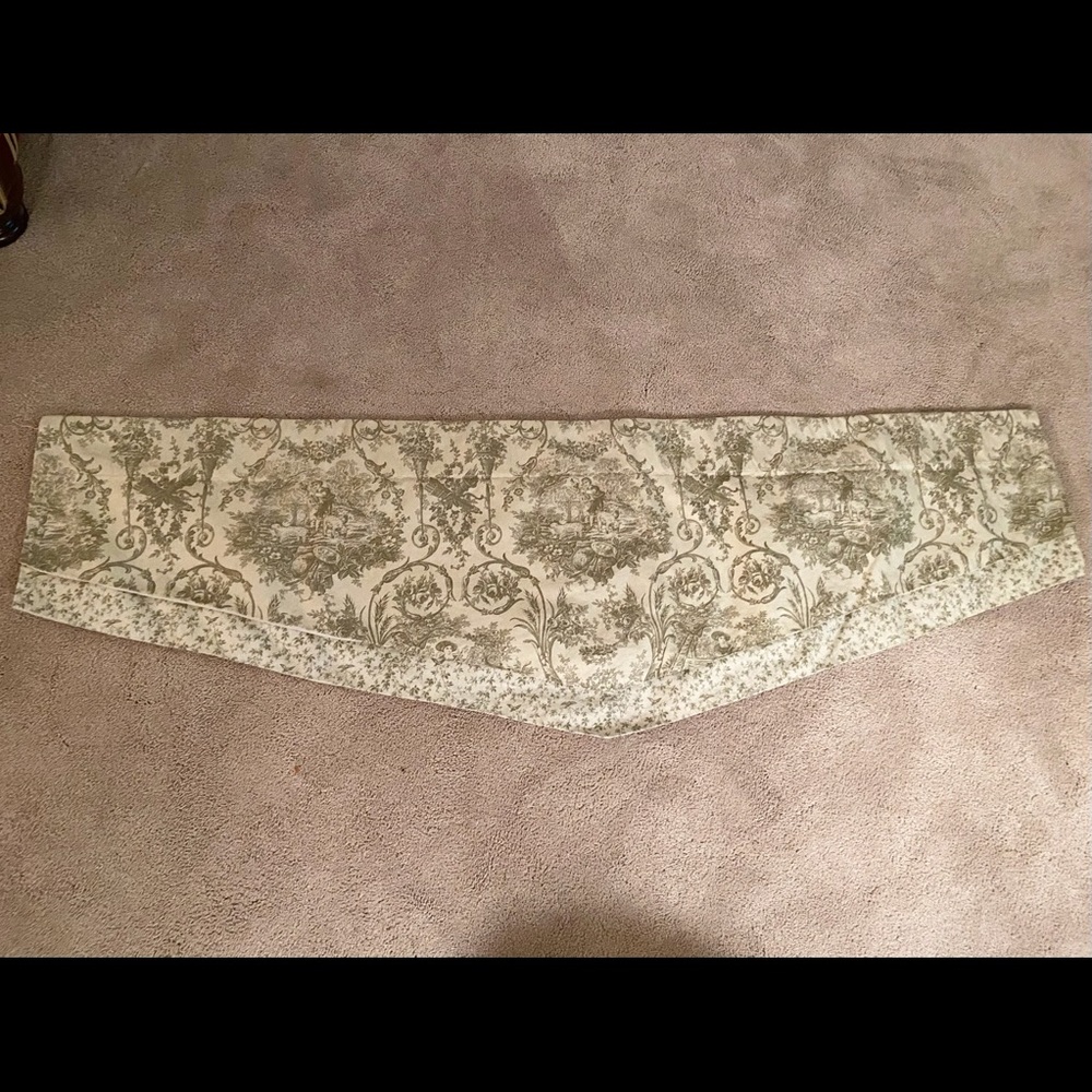 SOLD - NOT FOR SALE! Toile Rod Pocket Valance - Country Curtain Brand